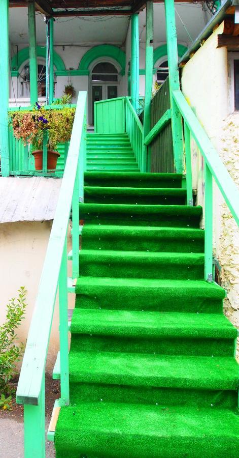 Green Stairs Guest House Tiflis Dış mekan fotoğraf